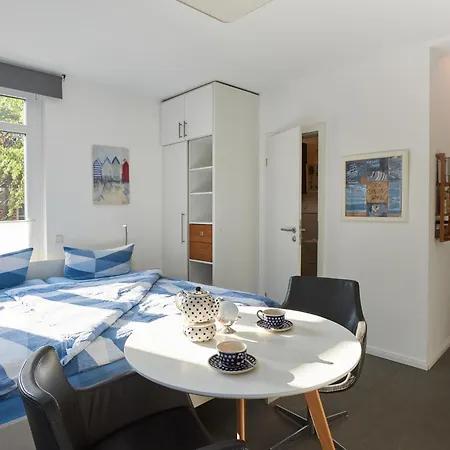 Haus Karlsruhe Kajuete * ג'וסט